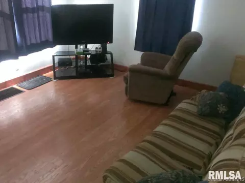 2632 Yale Blvd, Springfield, IL 62703 photo 5