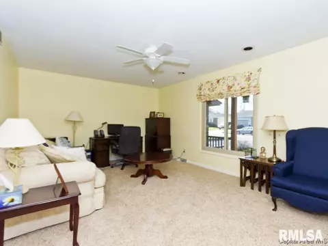 109 White Pine Dr, Springfield, IL 62712 photo 6