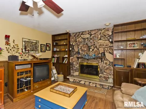 109 White Pine Dr, Springfield, IL 62712 photo 11