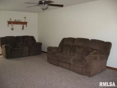 2425 Grom Dr, Springfield, IL 62707 photo 4