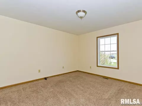 4004 Mccormick Dr, Springfield, IL 62707 photo 13