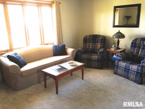 57 Lambert Ln, Springfield, IL 62704 photo 4
