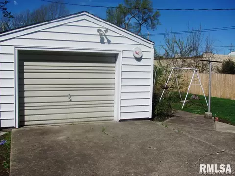 2125 N 19th St, Springfield, IL 62702 photo 3