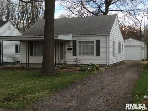 2352 S Spring St, Springfield, IL 62704 photo 7