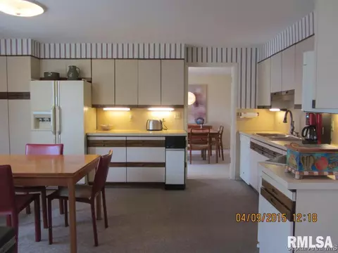 2317 S Bates Ave, Springfield, IL 62704 photo 11