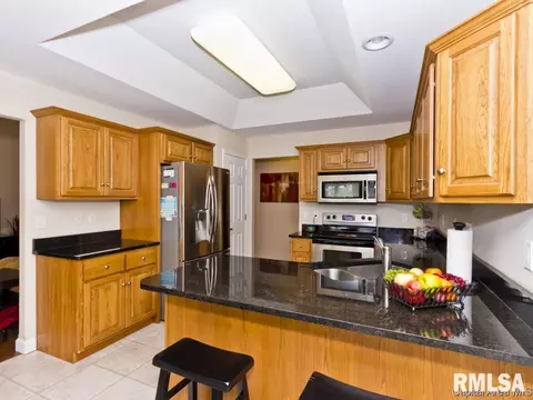 7209 Wentworth, Springfield, IL 62711 photo 2