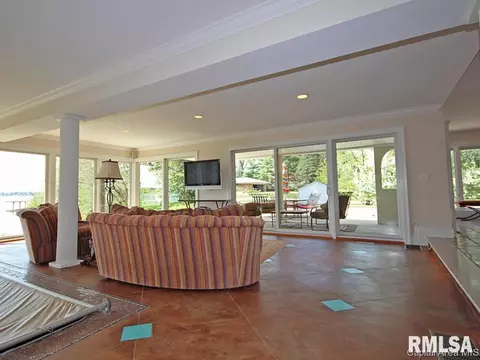 120 S Fox Mill Ln, Springfield, IL 62712 photo 8