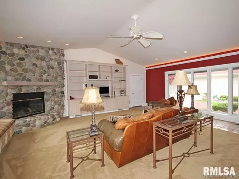 120 S Fox Mill Ln, Springfield, IL 62712 photo 17