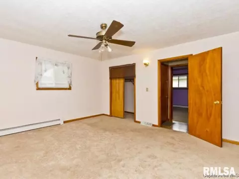 516 Jackson Street St, Riverton, IL 62561 photo 9