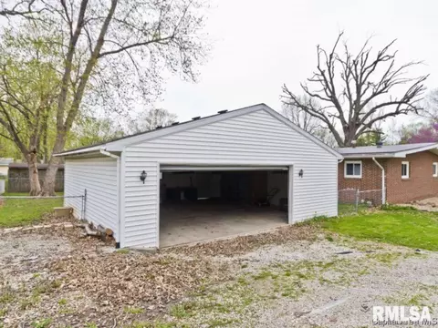 516 Jackson Street St, Riverton, IL 62561 photo 19