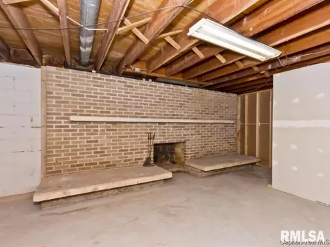 516 Jackson Street St, Riverton, IL 62561 photo 16