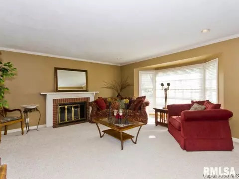 2101 S Walnut St, Springfield, IL 62704 photo 3