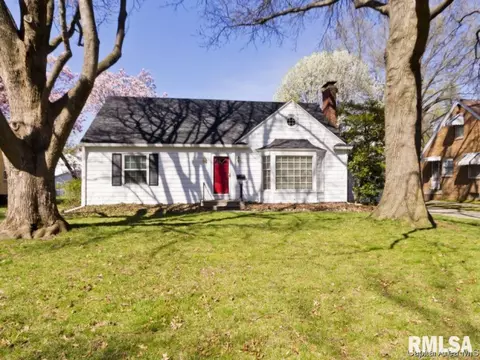 2101 S Walnut St, Springfield, IL 62704 photo 2