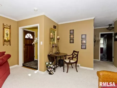 2101 S Walnut St, Springfield, IL 62704 photo 7