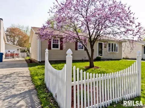 2928 Selkirk Rd, Springfield, IL 62702 photo 2