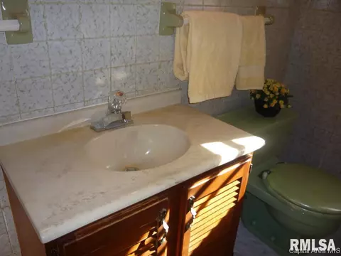 1514 N Macarthur, Springfield, IL 62702 photo 10