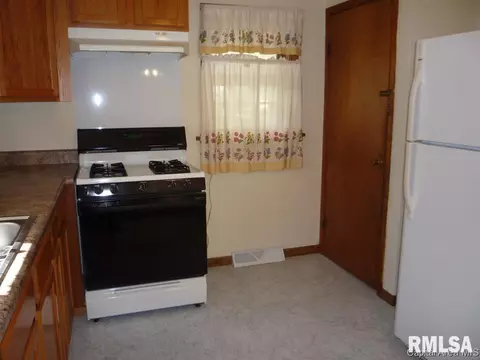 1514 N Macarthur, Springfield, IL 62702 photo 3