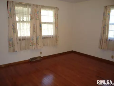 1514 N Macarthur, Springfield, IL 62702 photo 8