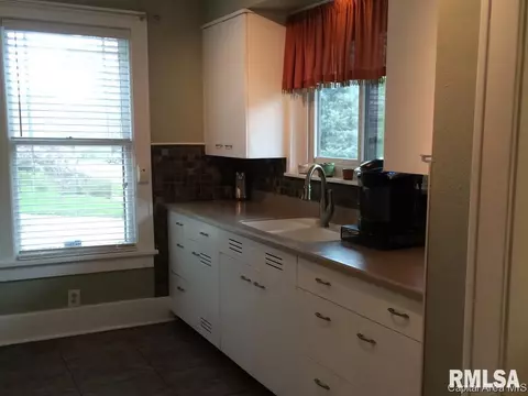 429 E Kys, Springfield, IL 62702 photo 8