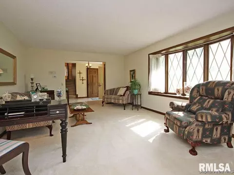 10 Boulder Pt, Springfield, IL 62711 photo 2