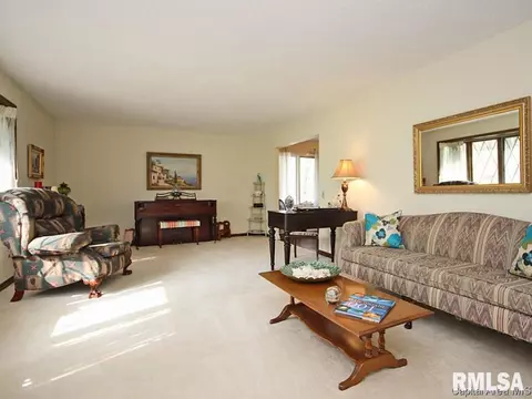 10 Boulder Pt, Springfield, IL 62711 photo 3