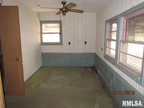 298 E Myrtle St, Hettick, IL 62649 photo 10