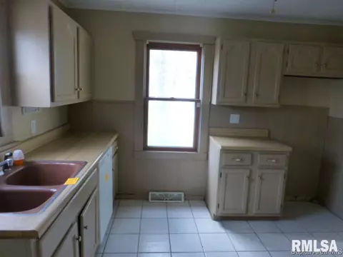 3137 Carman Ave, Springfield, IL 62703 photo 5