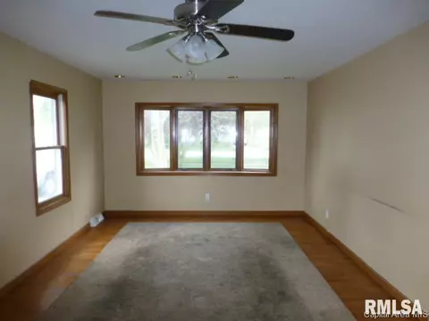3137 Carman Ave, Springfield, IL 62703 photo 2