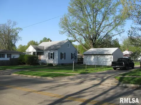 2325 S 15th, Springfield, IL 62703 photo 2