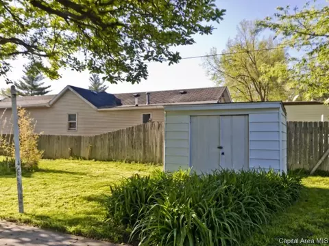 2325 S 15th, Springfield, IL 62703 photo 5
