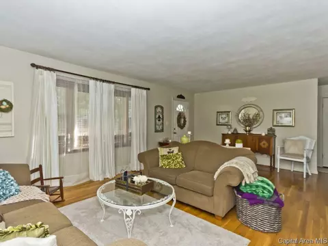 2702 Huntington Rd, Springfield, IL 62703 photo 4