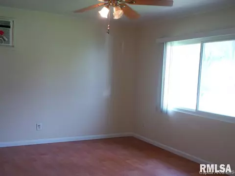 22 Ridge Ct, Springfield, IL 62703 photo 2