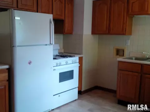22 Ridge Ct, Springfield, IL 62703 photo 5