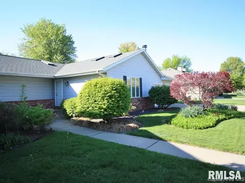 3010 Turning Mill Dr, Springfield, IL 62704 photo 1