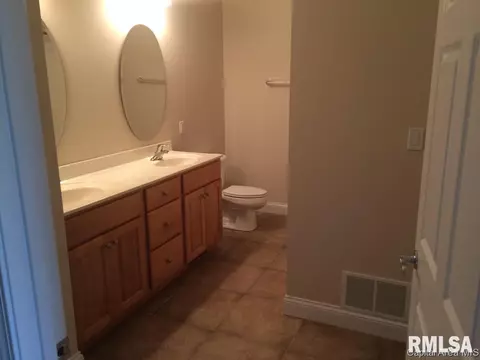 2708 Johnathan Pl, Springfield, IL 62711 photo 3