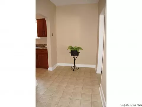 2032 S State St, Springfield, IL 62704 photo 18