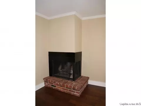 2032 S State St, Springfield, IL 62704 photo 10
