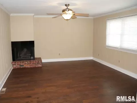 2032 S State St, Springfield, IL 62704 photo 9