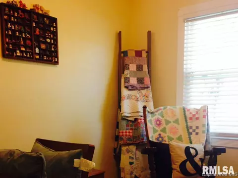 1410 Johnson Ln, Springfield, IL 62702 photo 7