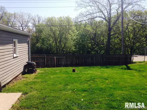 1410 Johnson Ln, Springfield, IL 62702 photo 16