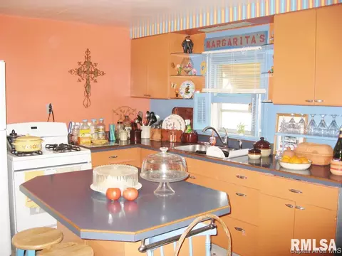 2157 S 14th St, Springfield, IL 62703 photo 5