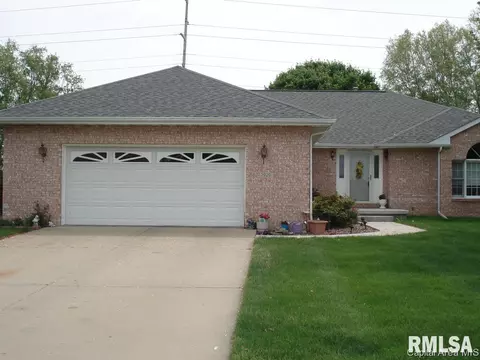 2920 Red Oak Ln, Springfield, IL 62712 photo 1