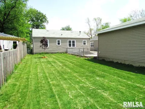 2305 S Spg, Springfield, IL 62704 photo 13