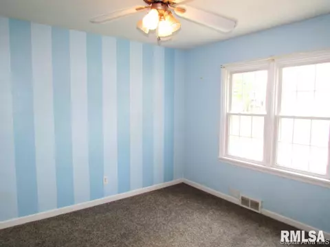2305 S Spg, Springfield, IL 62704 photo 8