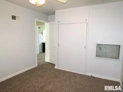 2305 S Spg, Springfield, IL 62704 photo 5