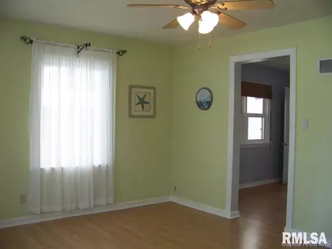 3046 S 3rd St, Springfield, IL 62703 photo 6