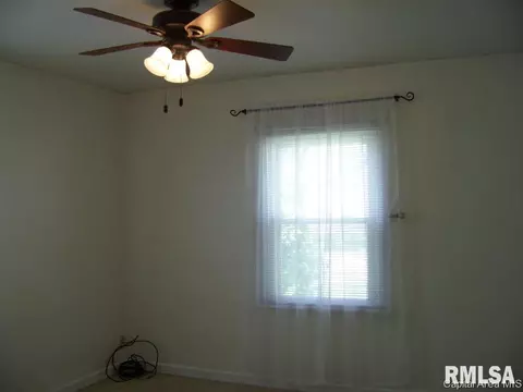 3046 S 3rd St, Springfield, IL 62703 photo 18