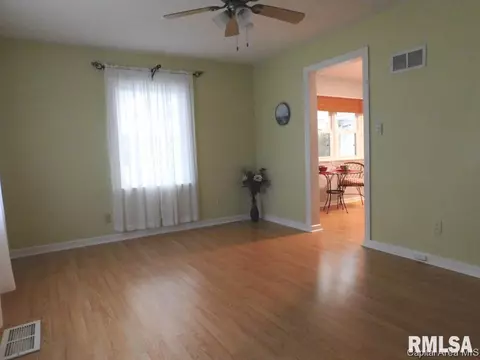 3046 S 3rd St, Springfield, IL 62703 photo 8