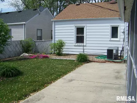 3046 S 3rd St, Springfield, IL 62703 photo 21