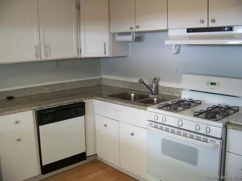 3046 S 3rd St, Springfield, IL 62703 photo 10